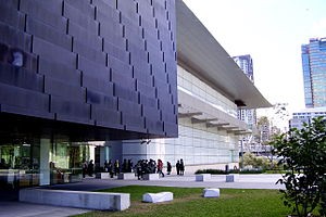 300px-Gallery_of_Modern_Art_Main_Entrance